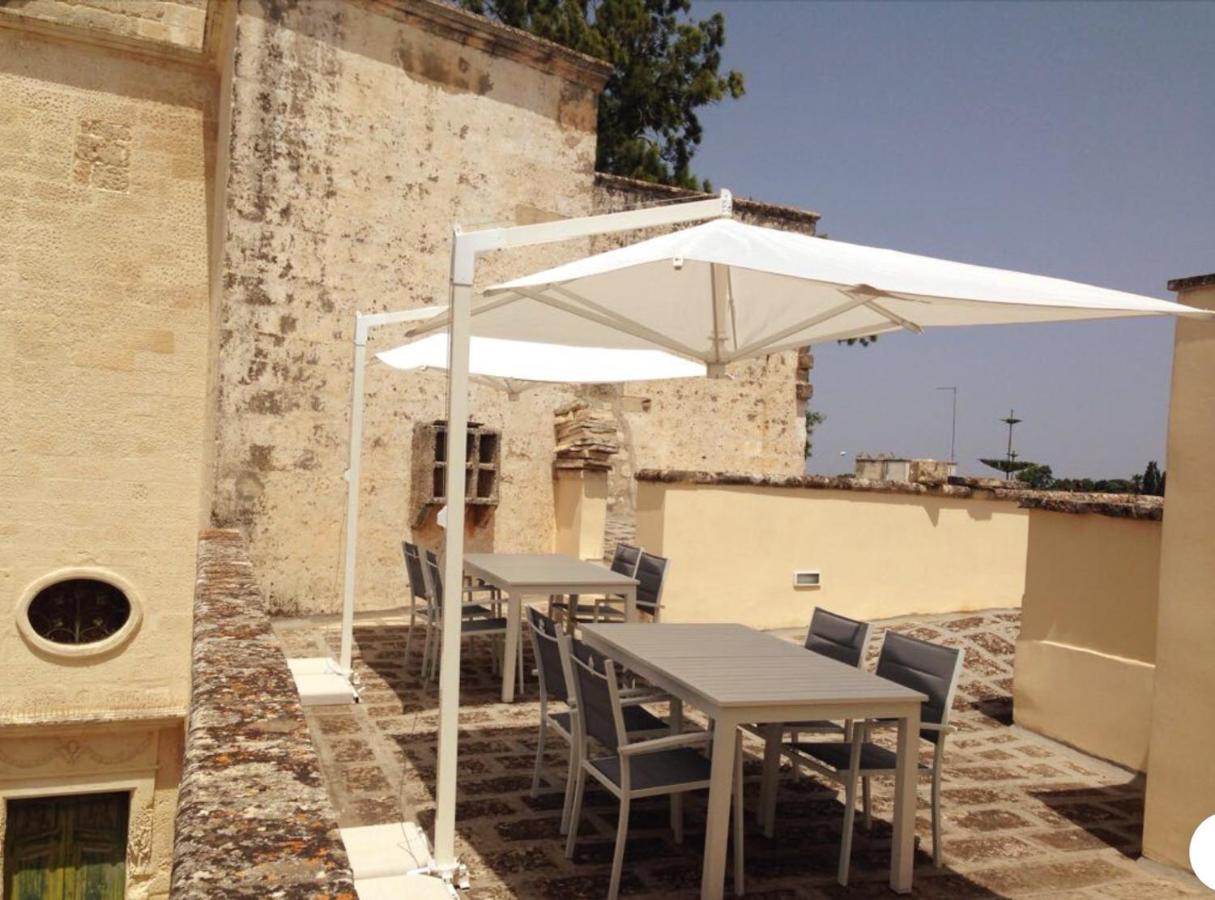 Palazzo De Carlo E Il Parco Dei 7 Pozzi Bed and Breakfast Lecce Exteriör bild