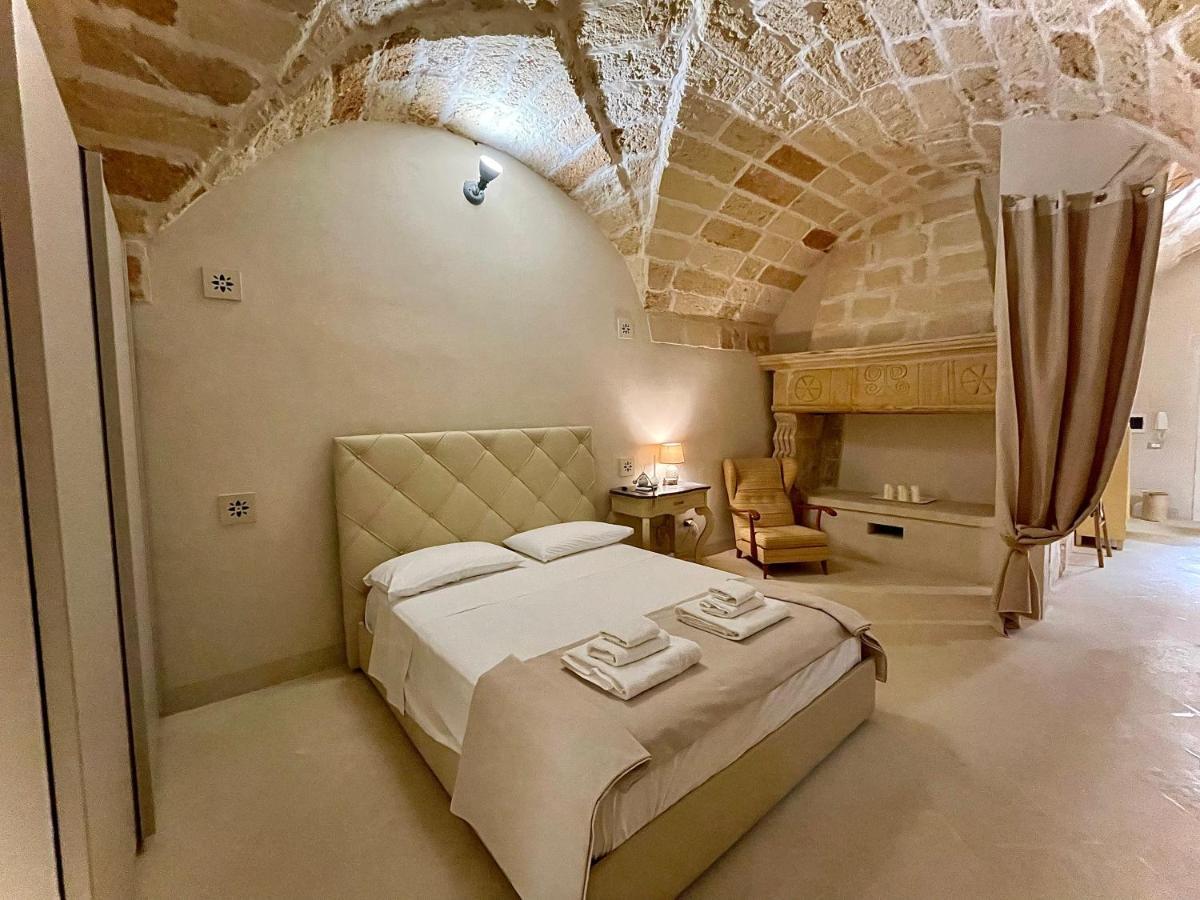 Palazzo De Carlo E Il Parco Dei 7 Pozzi Bed and Breakfast Lecce Exteriör bild