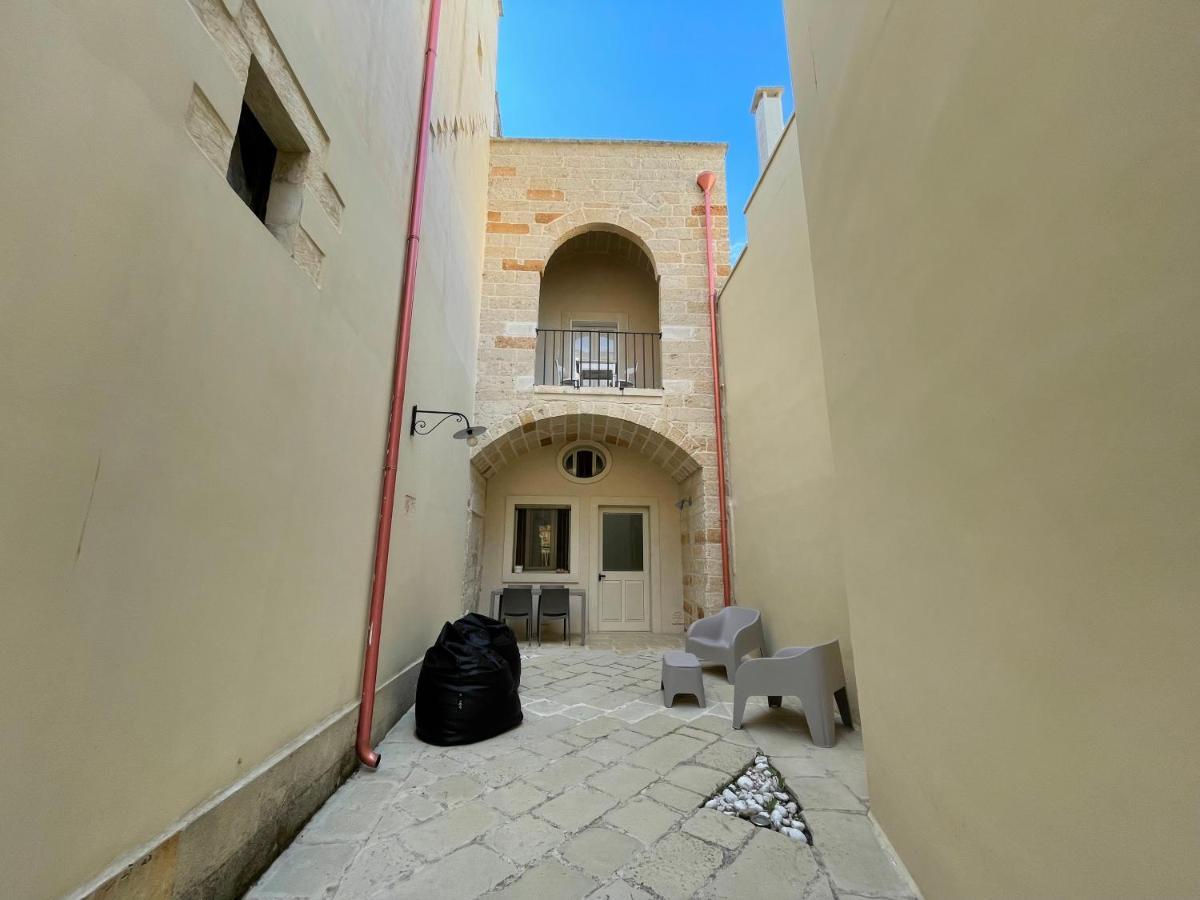 Palazzo De Carlo E Il Parco Dei 7 Pozzi Bed and Breakfast Lecce Exteriör bild