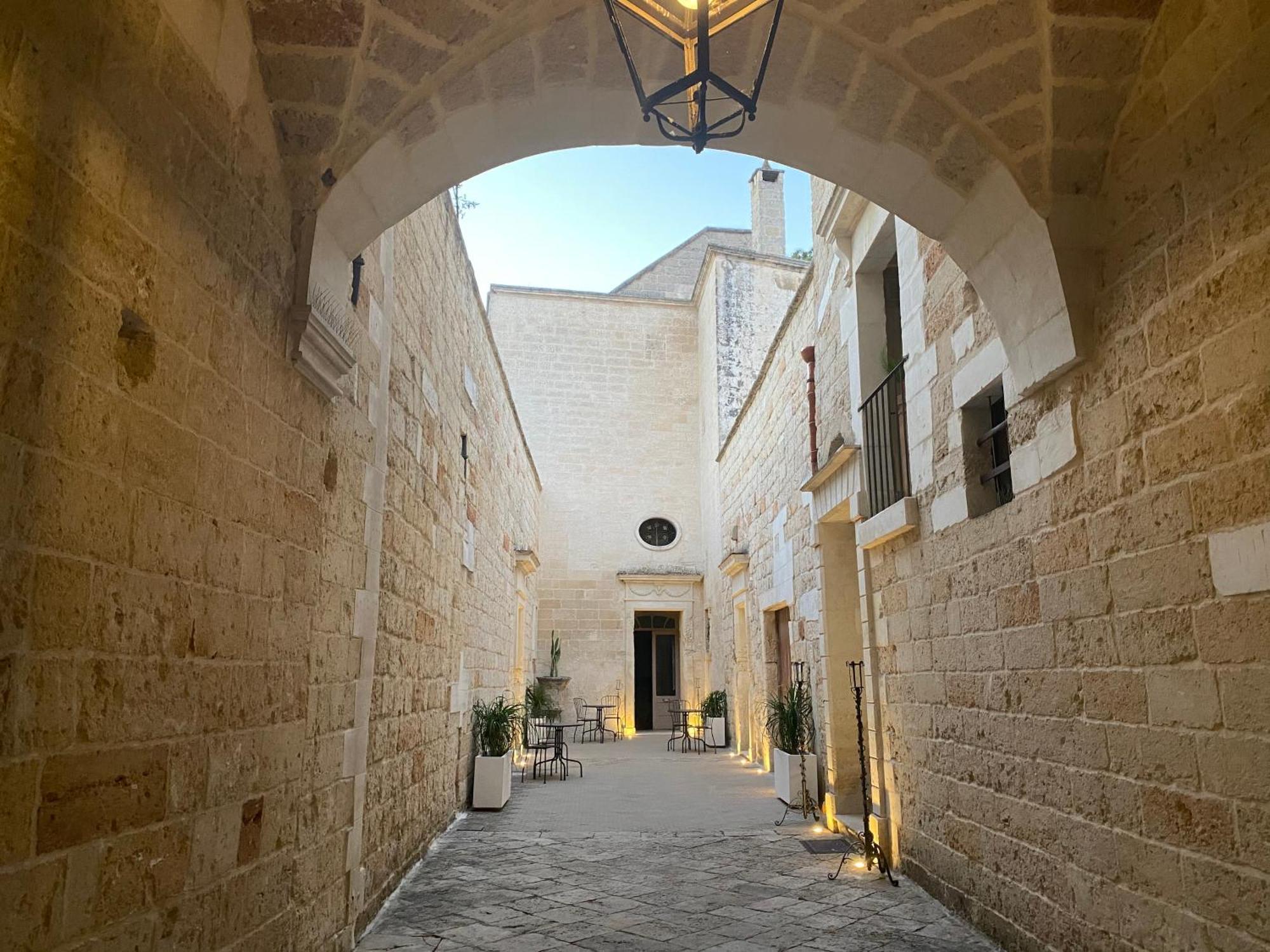 Palazzo De Carlo E Il Parco Dei 7 Pozzi Bed and Breakfast Lecce Exteriör bild