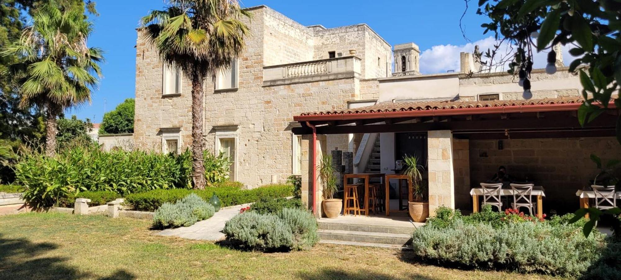 Palazzo De Carlo E Il Parco Dei 7 Pozzi Bed and Breakfast Lecce Exteriör bild
